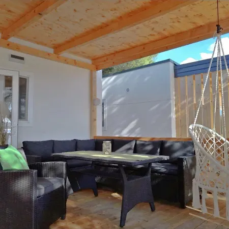 Appartamento First Row To The Sea Mobilehome Drage